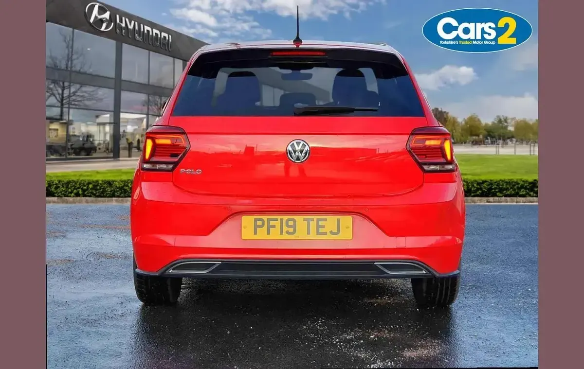 Used VW Polo R-line 94 HP (69 kW) 2019 Red Hatchback