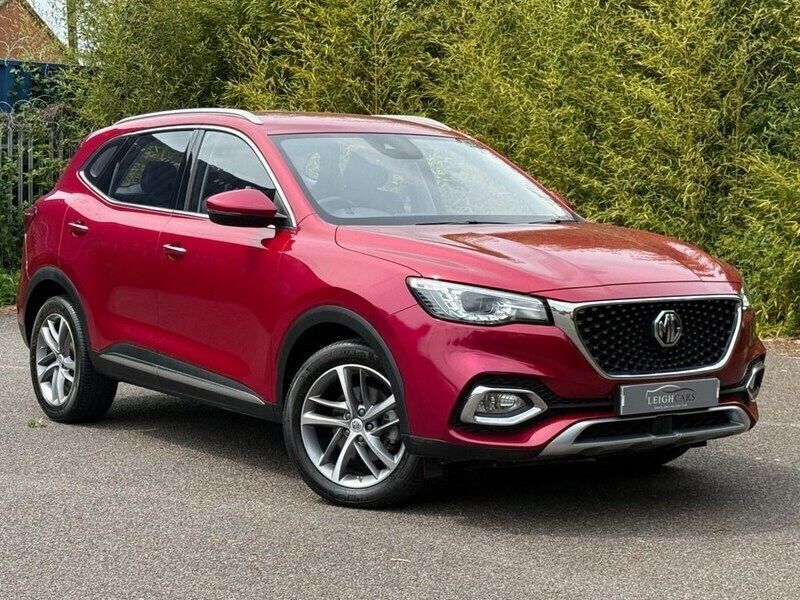 Red Used 2021 MG HS Excite SUV | £13,890 (Fair price) - Image 1/4