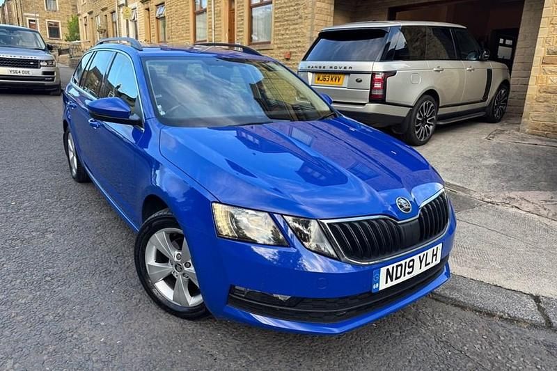 Blue Used 2019 Skoda Octavia SE Technology Estate | £7,250 (Good price) - Image 1/1