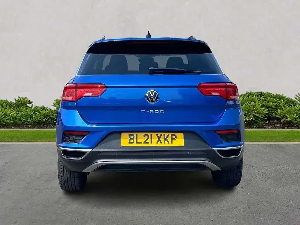 Used VW T-Roc Active 110 HP (80 kW) 2021 Blue SUV