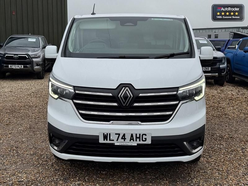 Used Renault Trafic 2025 White MPV