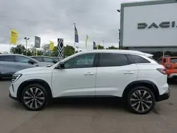 Used Renault Austral Techno 200 HP (147 kW) 2023 White SUV