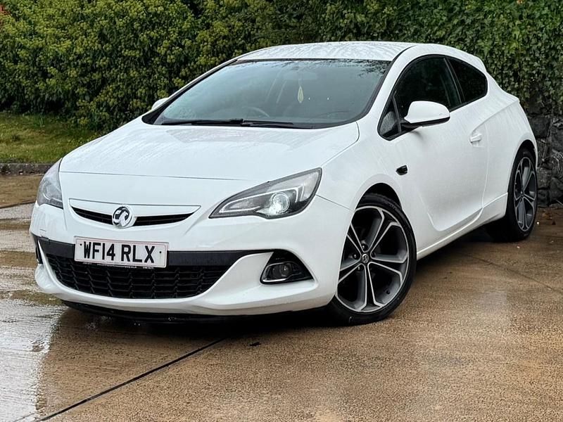 Used Vauxhall Astra GTC Edition 2014 White Hatchback