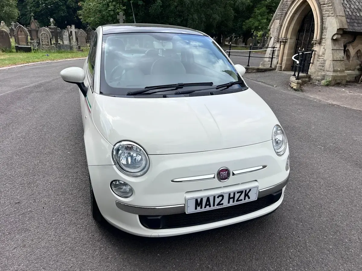 Used Fiat 500 Lounge 2012 White Hatchback