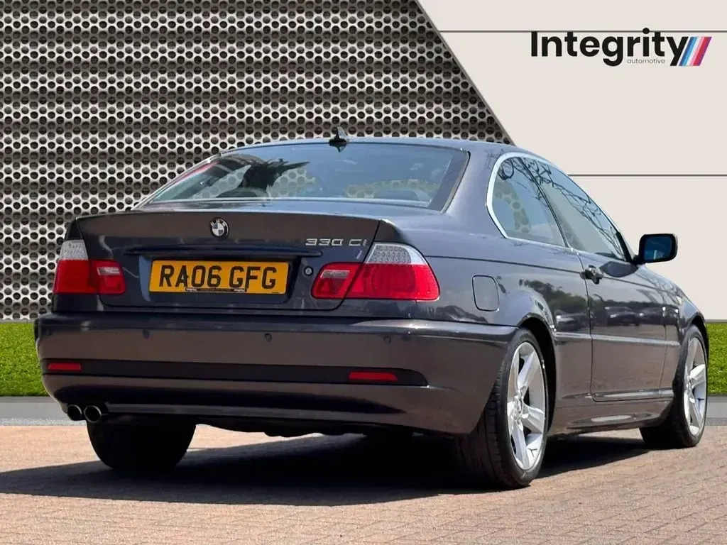 Used BMW 330 Performance 231 HP (169 kW) 2006 Grey Coupe