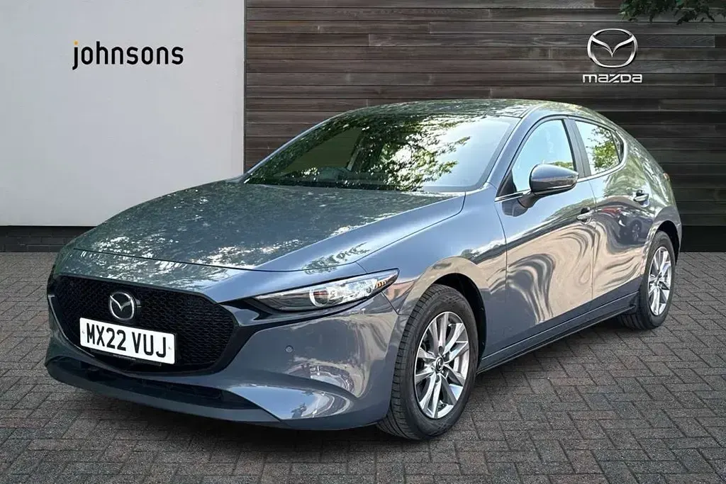 Begagnad Mazda 3 120 HK (88 kW) 2022 Grå Halvkombi