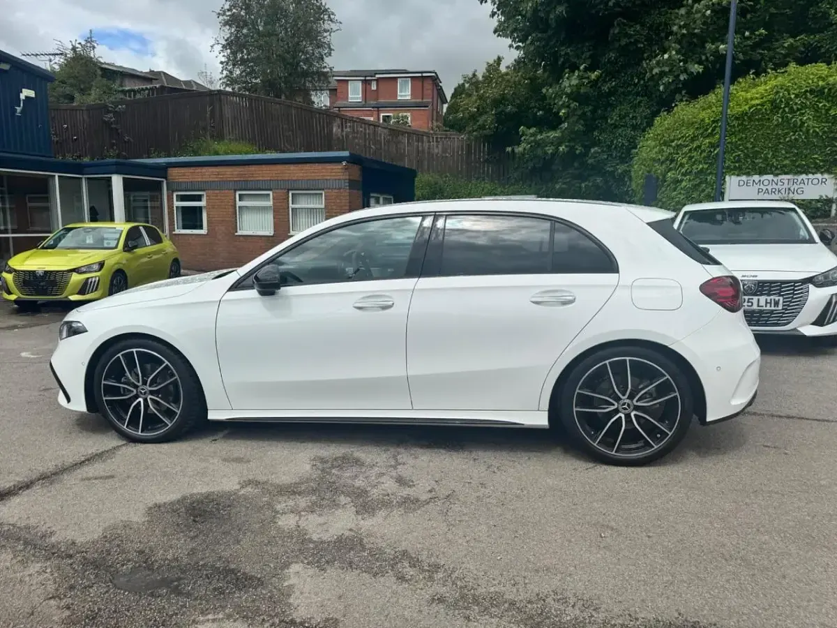 Used Mercedes A200 AMG line 175 HP (128 kW) 2025 White Hatchback