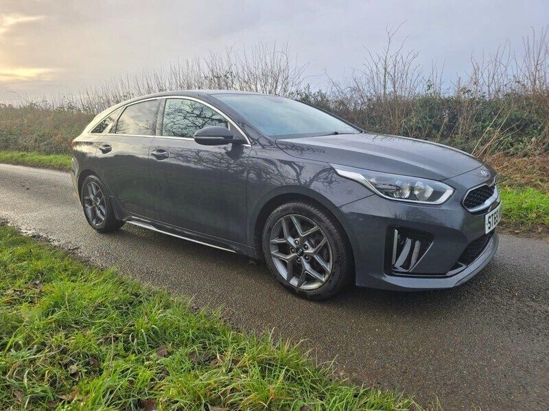 Grey Used 2019 Kia ProCeed GT-Line Hatchback | £9,000 (A bit pricey) - Image 1/4
