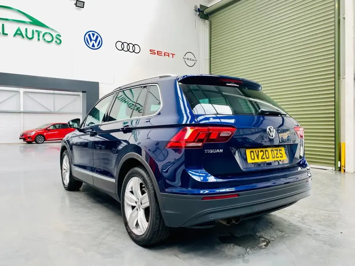 Używany VW Tiguan Match 150 KM (110 kW) 2020 Niebieski SUV