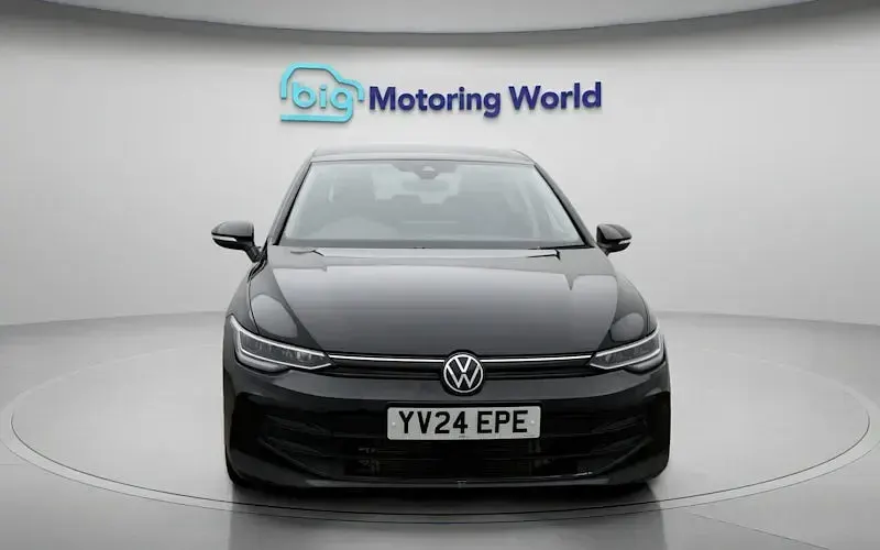 Second-hand VW Golf VIII Match 150 CP (110 kW) 2026 Hatchback