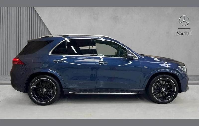 Used Mercedes GLE400 AMG Line Premium Plus 381 HP (280 kW) 2025 Metallic paint sodalite blue SUV