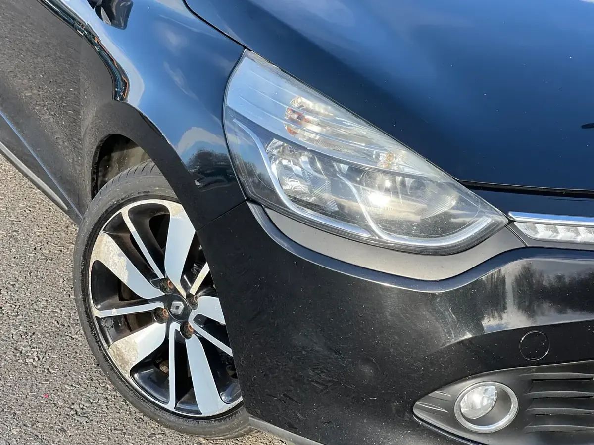 Used Renault Clio Dynamique 90 HP (66 kW) 2014 Black Hatchback
