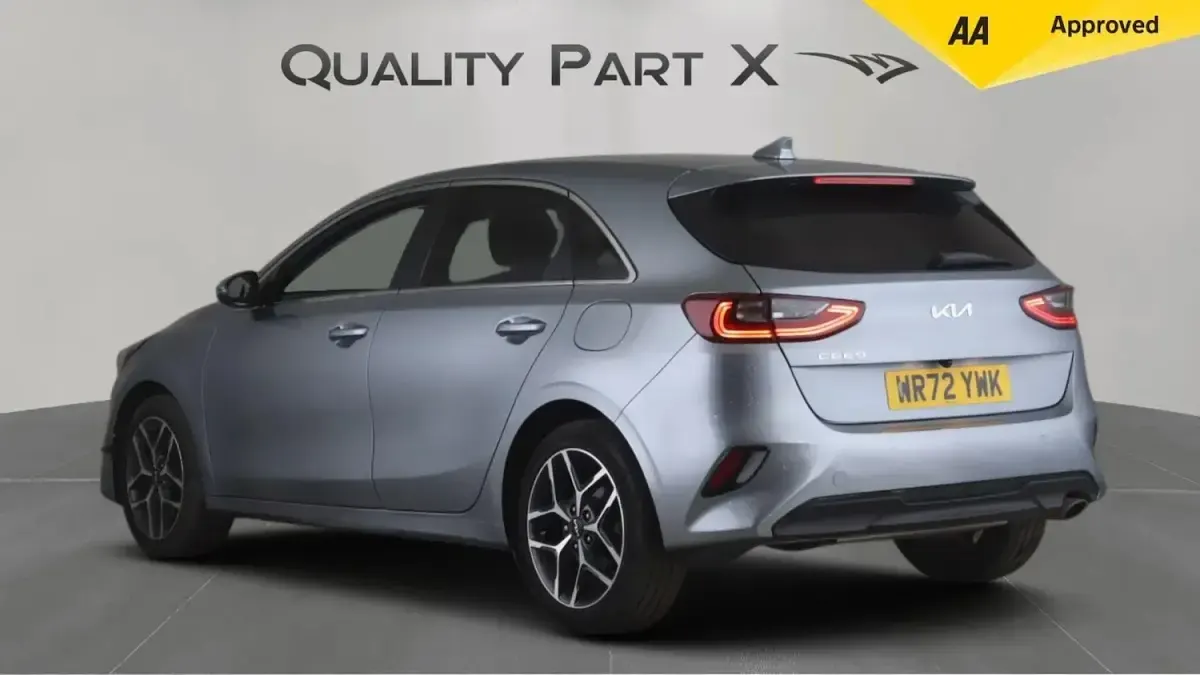Used Kia Ceed 2022 Silver Hatchback
