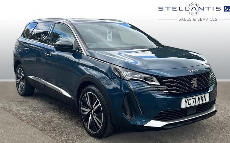 Used Peugeot 5008 Premium 131 HP (96 kW) 2022 SUV