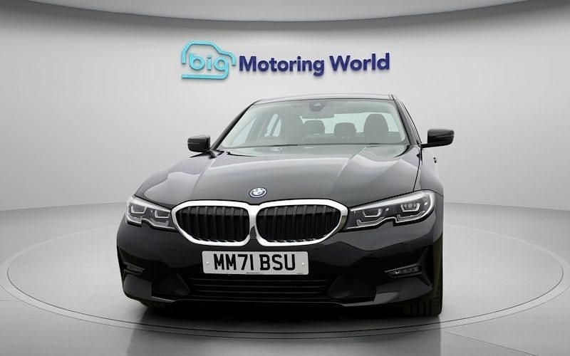 Used BMW 330e 292 HP (214 kW) 2022 Black Sedan
