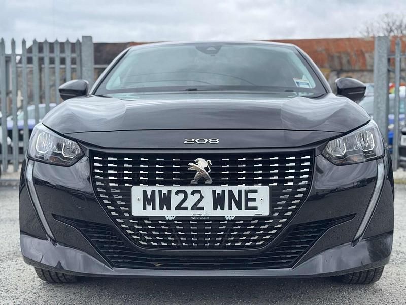 Used Peugeot 208 Allure Premium 100 HP (73 kW) 2022 Black Hatchback