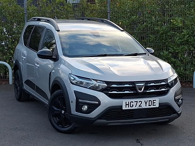 Used Dacia Jogger Extreme 109 HP (80 kW) 2023 Grey MPV