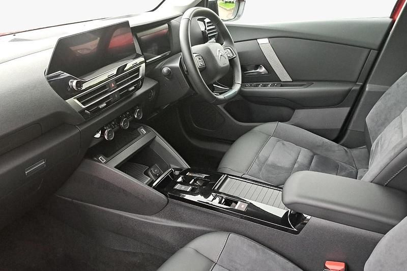 Red Used 2024 Citroën C4 X PureTech SUV | £16,802 (Fair price) - Image 1/4