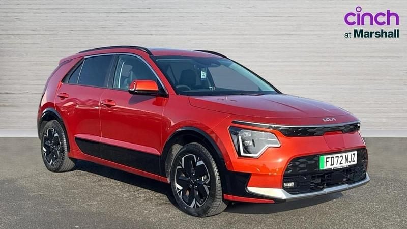 Used Kia e-Niro 147 kW (201 HP) 2022 Orange SUV