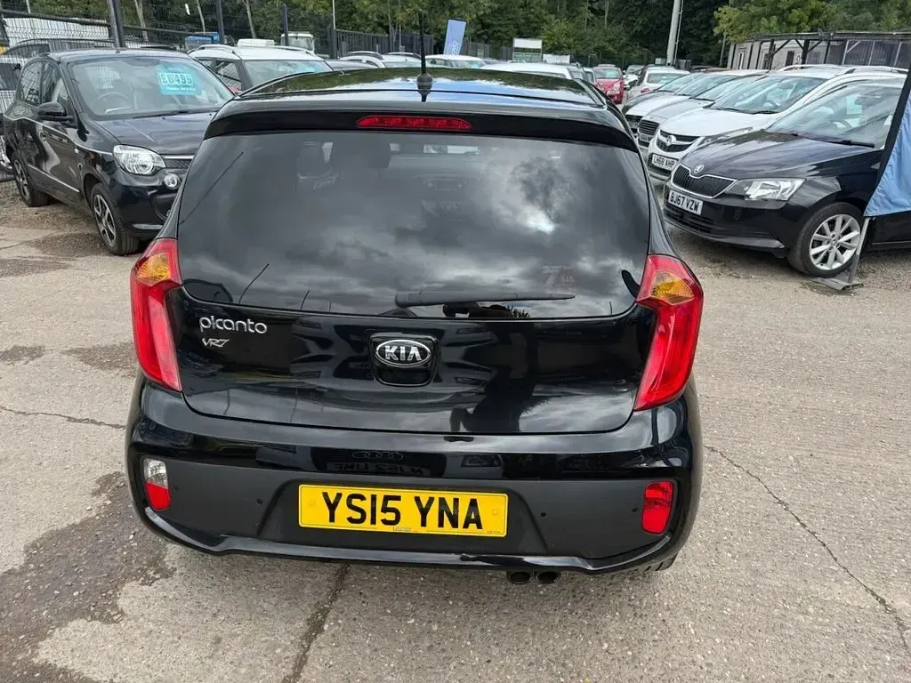 Used Kia Picanto 68 HP (50 kW) 2015 Black Hatchback