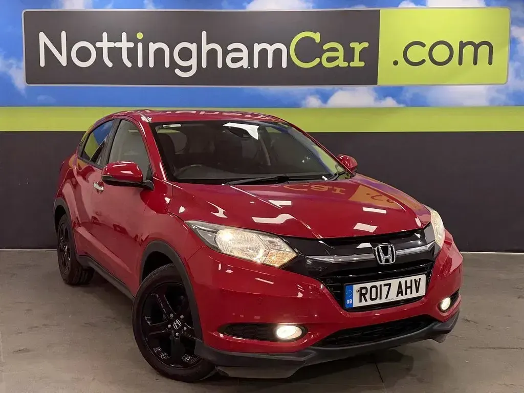 Used Honda HR-V SE 120 HP (88 kW) 2017 Red SUV