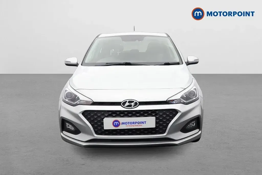 Used Hyundai i20 SE 84 HP (61 kW) 2019 Silver Hatchback