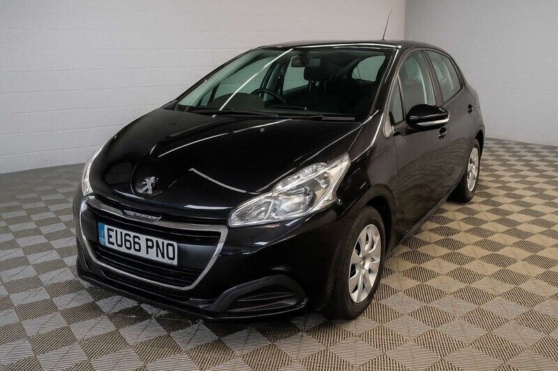 Black Used 2016 Peugeot 208 Access Hatchback | £4,395 (Fair price) - Image 1/4