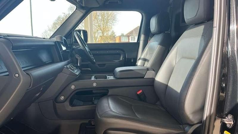 Gebraucht Land Rover Defender HSE Dynamic 300 PS (220 kW) 2022 Schwarz SUV