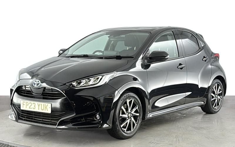 Used Toyota Yaris Hybrid Design 116 HP (85 kW) 2025 Hatchback