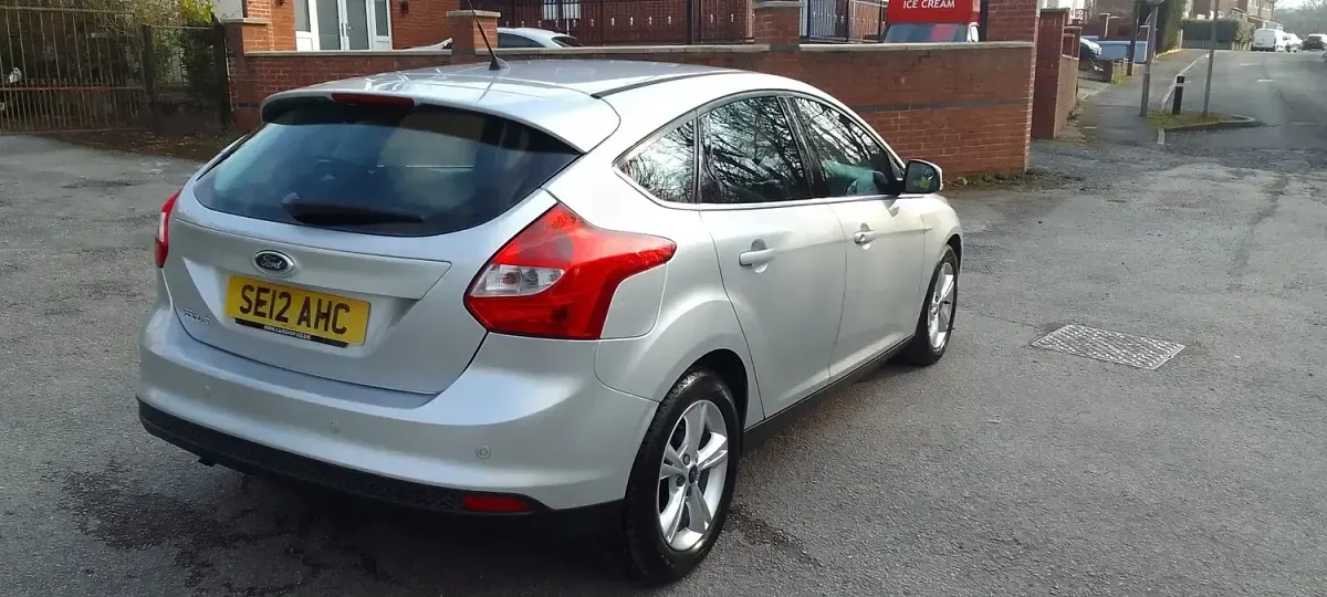 Used Ford Focus Zetec 2012 Silver Hatchback