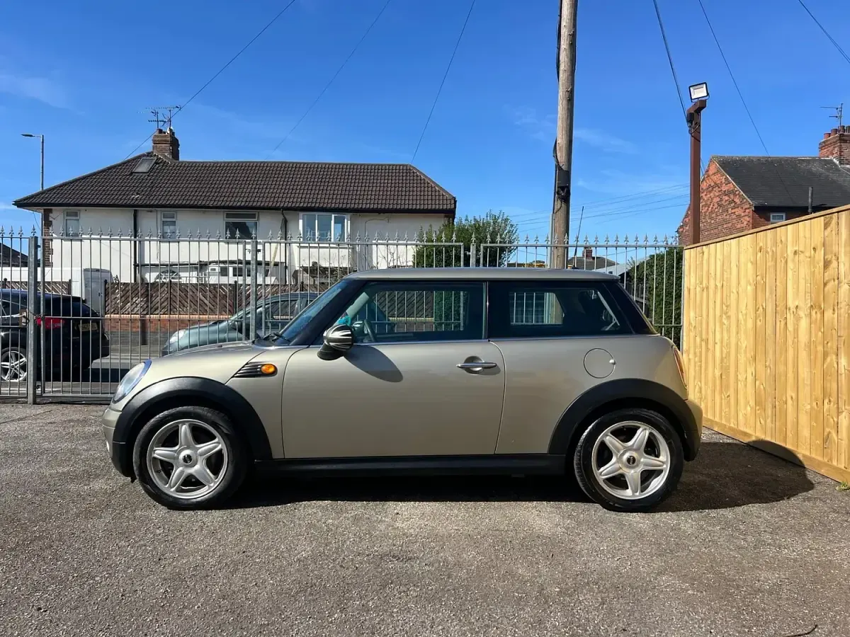 Used Mini ONE Hatch 2009 Silver Hatchback
