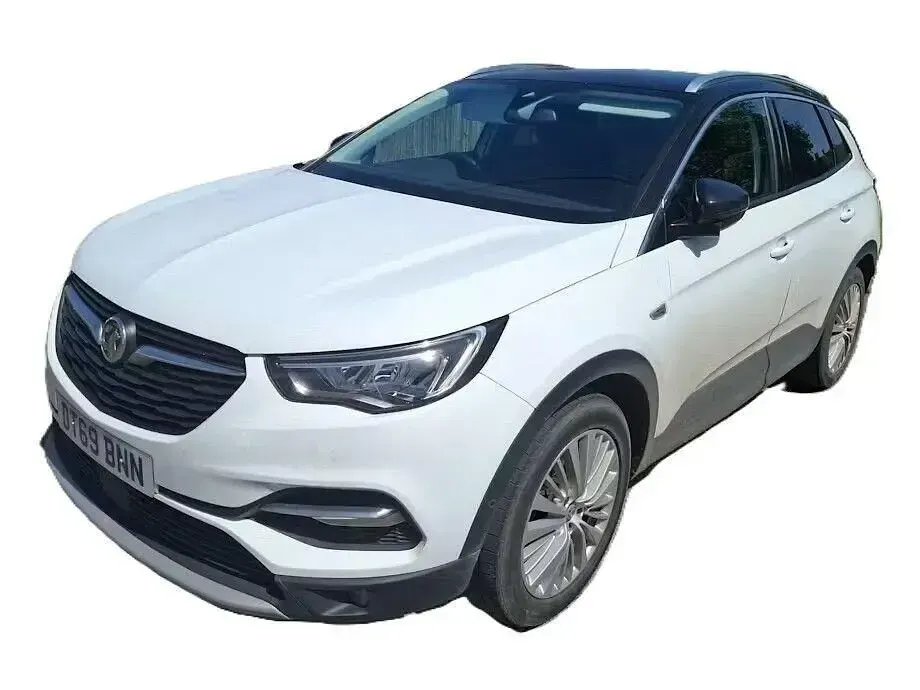 Used Vauxhall Grandland X Business Edition 130 HP (95 kW) 2020 White SUV