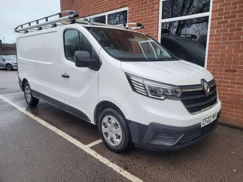 Begagnad Renault Trafic Business 2022 Vit Minibuss