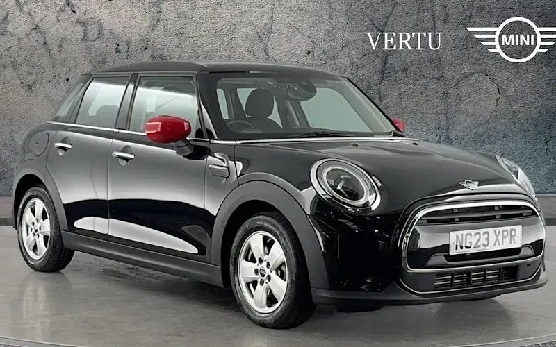 Used Mini Cooper Classic 136 HP (100 kW) 2022 Hatchback