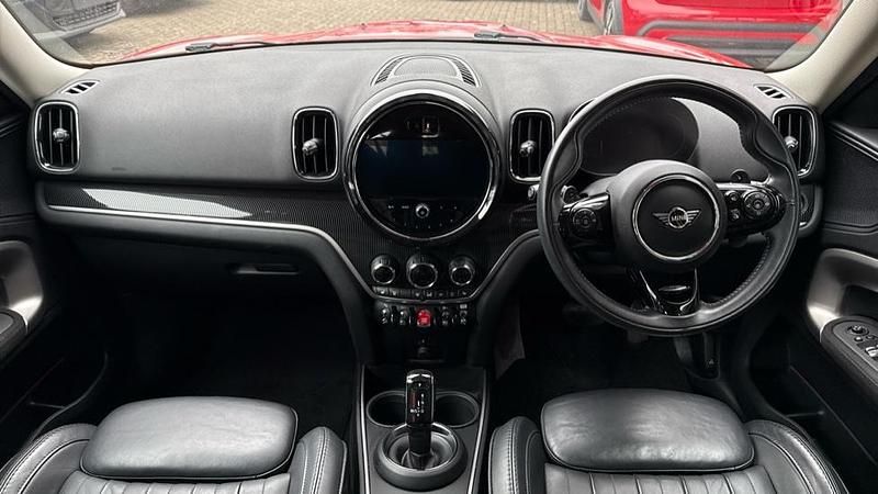 Begagnad Mini Cooper S Countryman Exclusive 176 HK (129 kW) 2020 Röd SUV