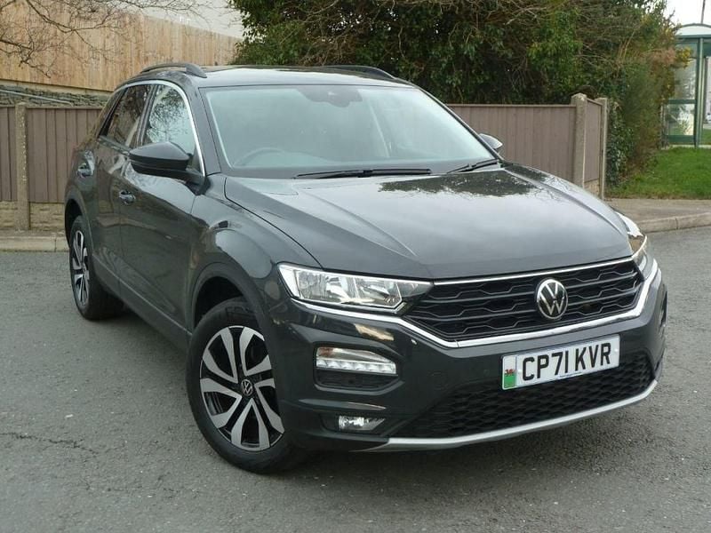 Used VW T-Roc Active 110 HP (80 kW) 2022 Grey SUV