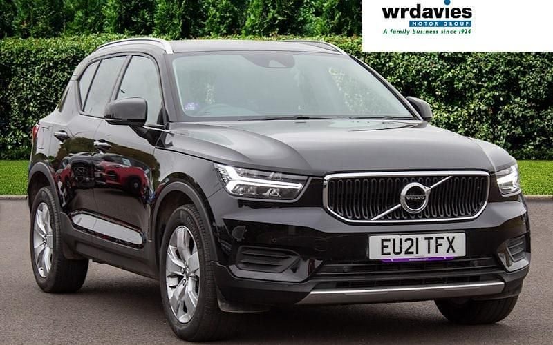 Used 2022 Volvo XC40 Momentum SUV | £19,299 (Fair price) - Image 1/4