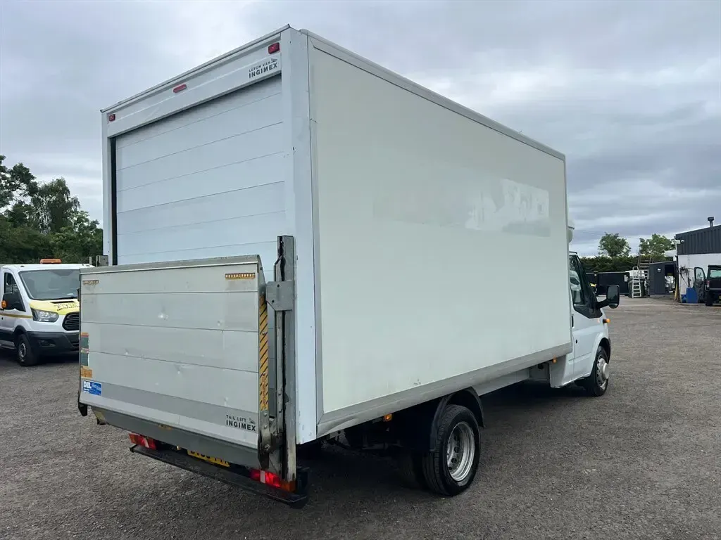 Used Ford Transit 125 HP (91 kW) 2013 White Cabriolet