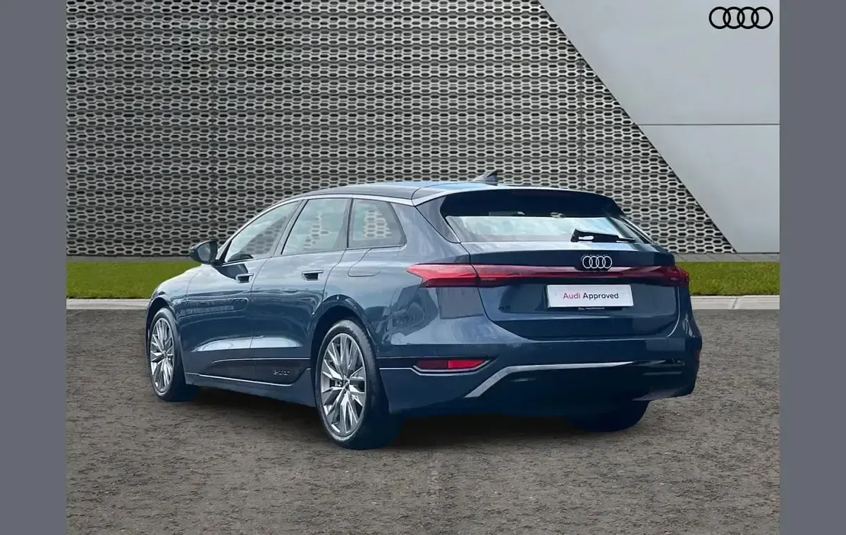 New Audi A6 e-tron Sport 269 kW (367 HP) 2025 Blue Estate