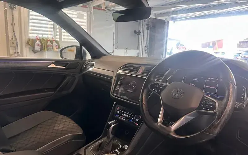 Used VW Tiguan R-line 150 HP (110 kW) 2023 SUV
