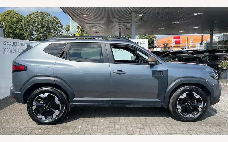 Used Dacia Duster Extreme 131 HP (96 kW) 2025 Grey SUV