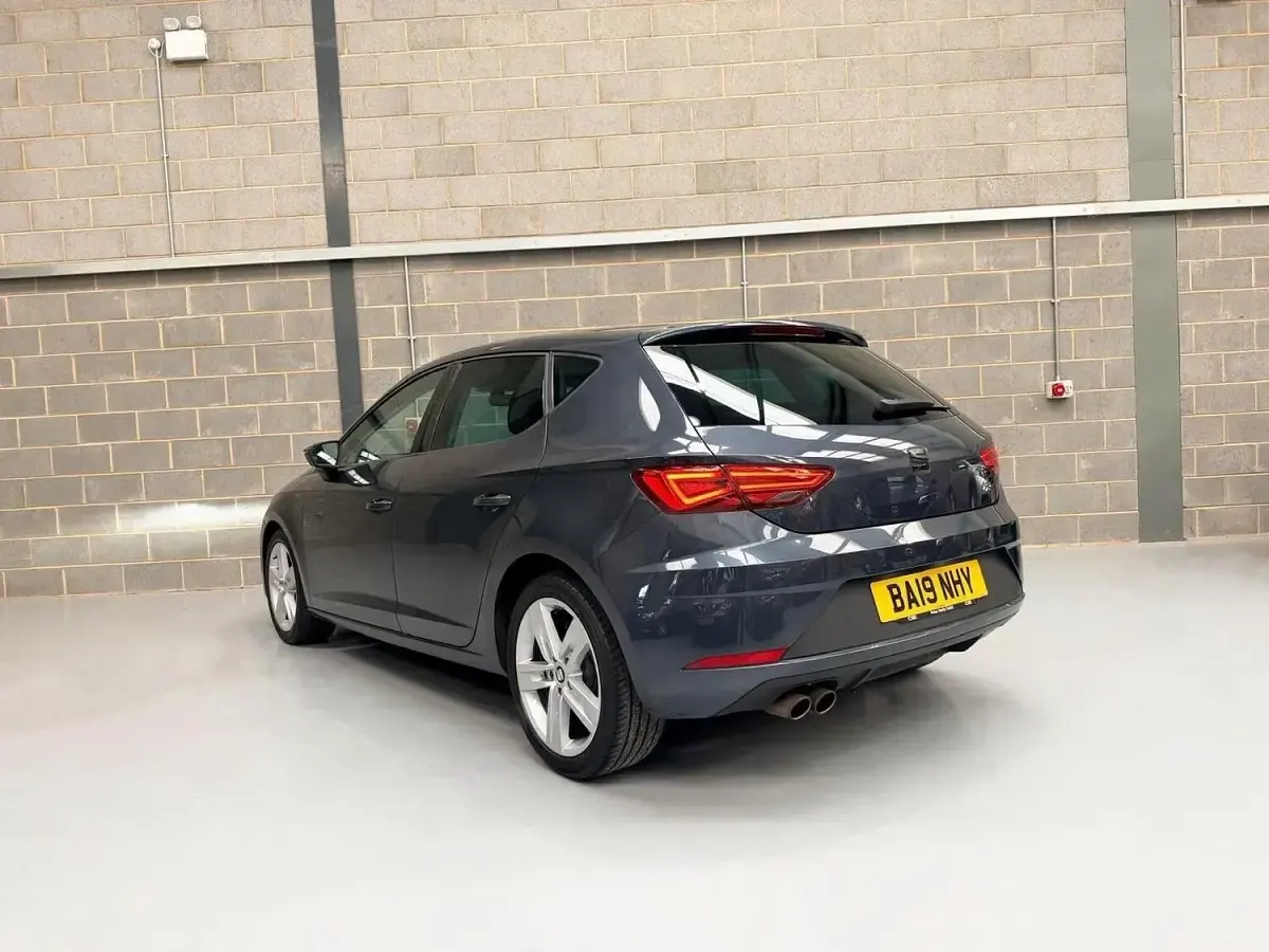 Used Seat Leon FR 150 HP (110 kW) 2019 Grey Hatchback