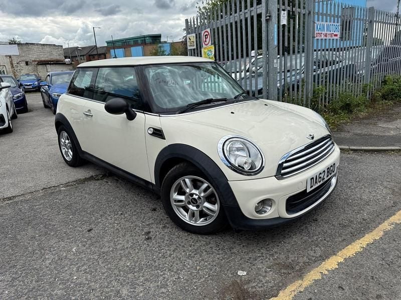 White Used 2012 Mini ONE Hatch Hatchback | £2,995 (Good price) - Image 1/4