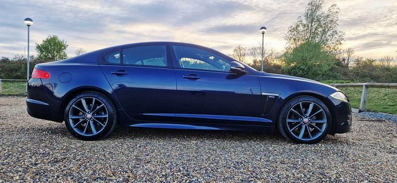 Second-hand Jaguar XF R-Sport 200 CP (147 kW) 2015 Albastru Berlinǎ