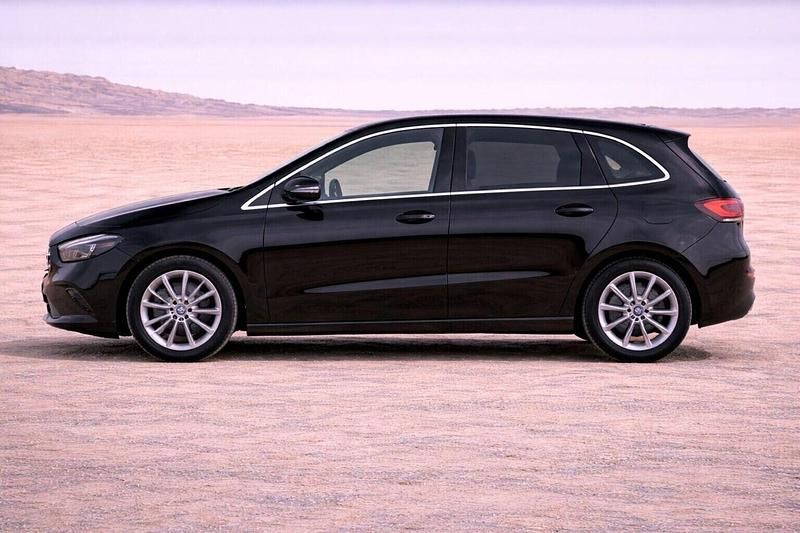 Used Mercedes B200 163 HP (119 kW) 2021 Black MPV