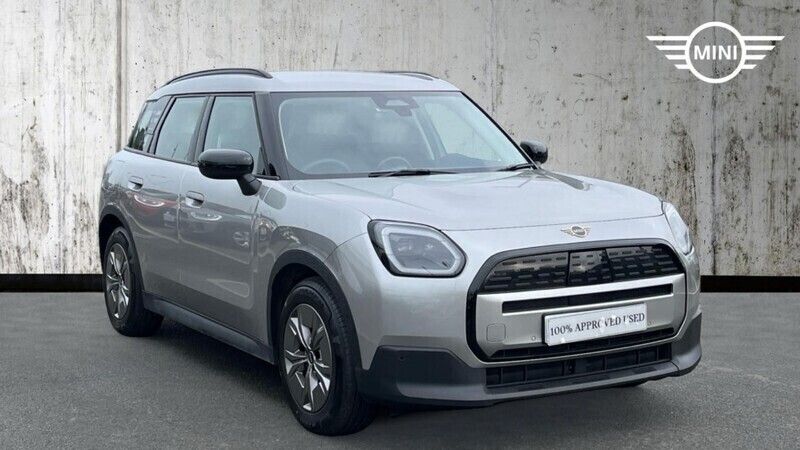 Silver Used 2024 Mini Countryman Classic SUV | £28,699 (Good price) - Image 1/4