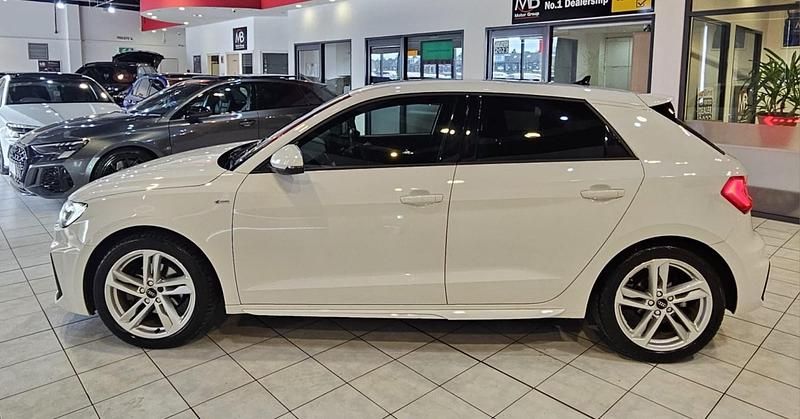 Begagnad Audi A1 S-Line 2023 Vit SUV