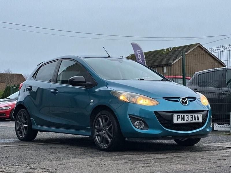 Begagnad Mazda 2 Edition 84 HK (61 kW) 2013 Blå Halvkombi