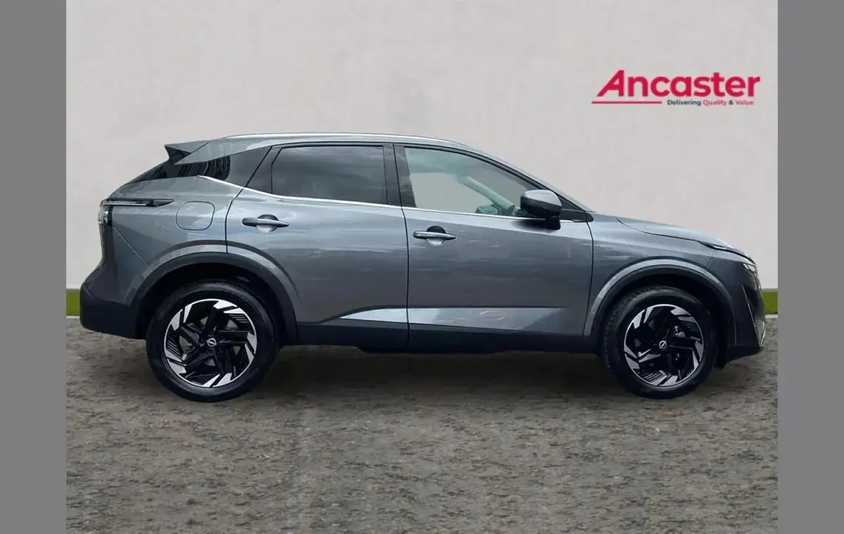 Used Nissan Qashqai N-Connecta 138 HP (101 kW) 2025 Grey SUV