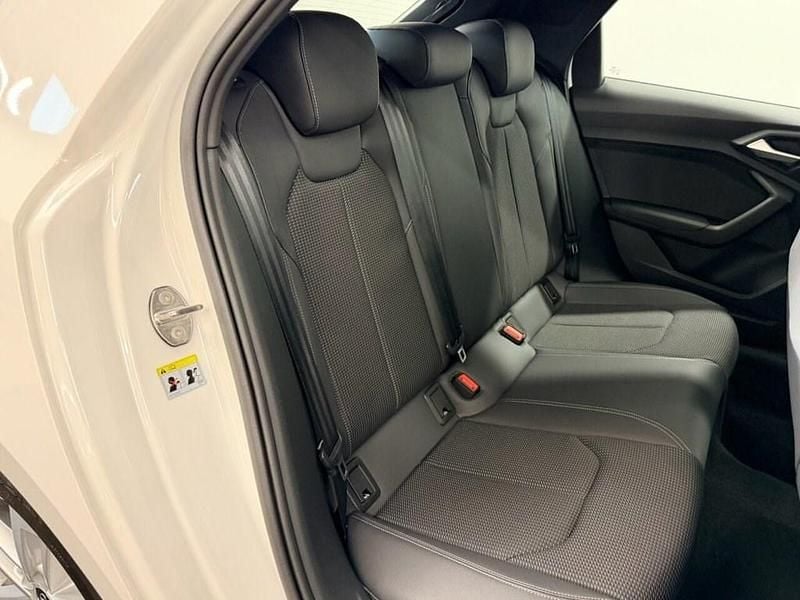 Used Audi A1 S-Line 95 HP (69 kW) 2022 White Hatchback